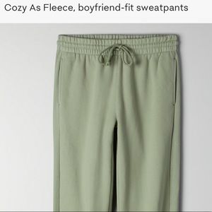 BRAND NEW TNA CozyAF Boyfriend Sweats